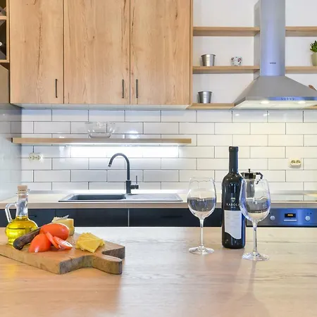 Grandma Mary's * Polaca