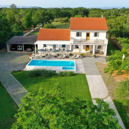 Grandma Mary's * Polaca