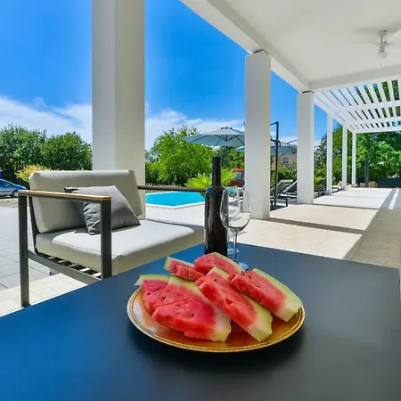 Grandma Mary's * Polaca